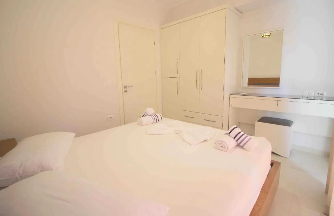 Ersid Apartaments In The Centre Sarande